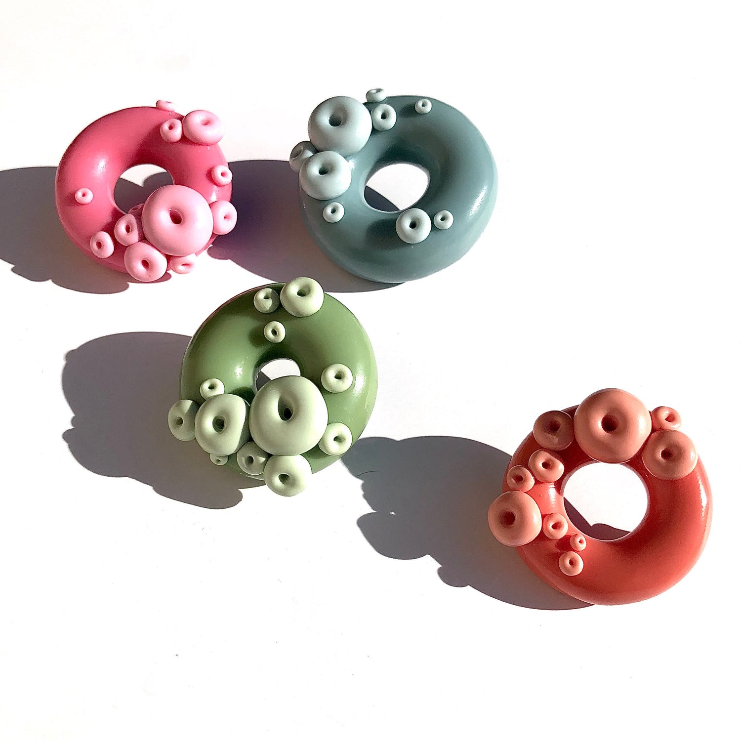 PLASTIC OBJECTS + WEARABLES